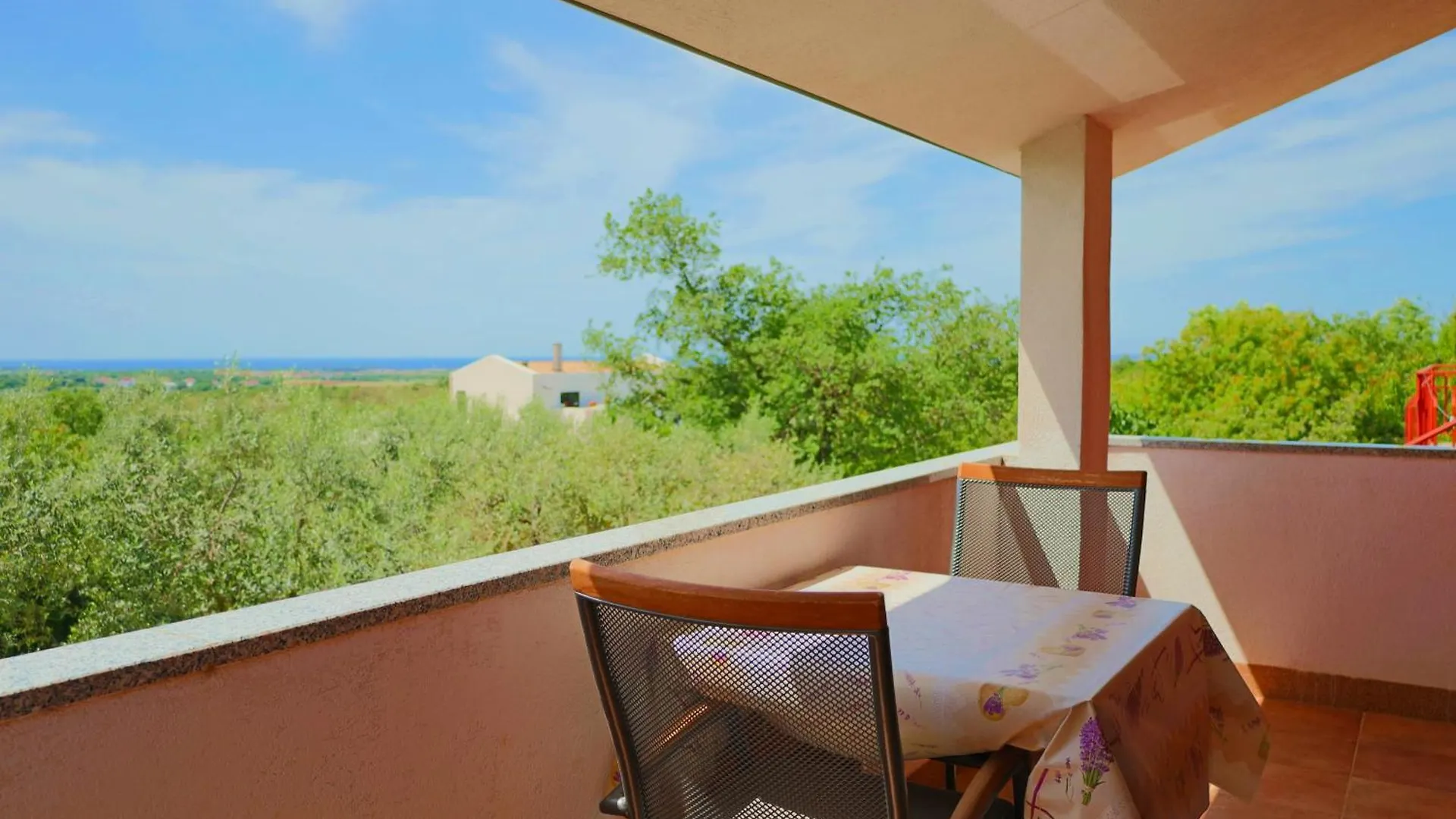 Apartment Zita With 1 Bedroom In Relaxing Surroundings Near Umago